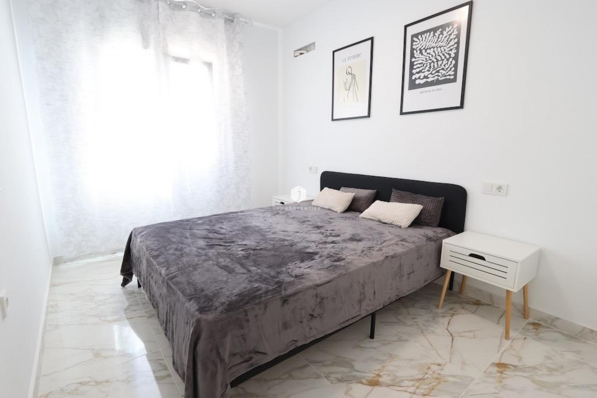 Aus zweiter Hand - Chalet -
Torrevieja - Costa Blanca