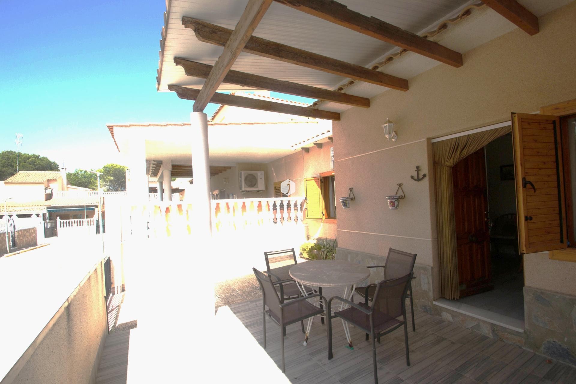 Aus zweiter Hand - Chalet -
Torrevieja - Costa Blanca