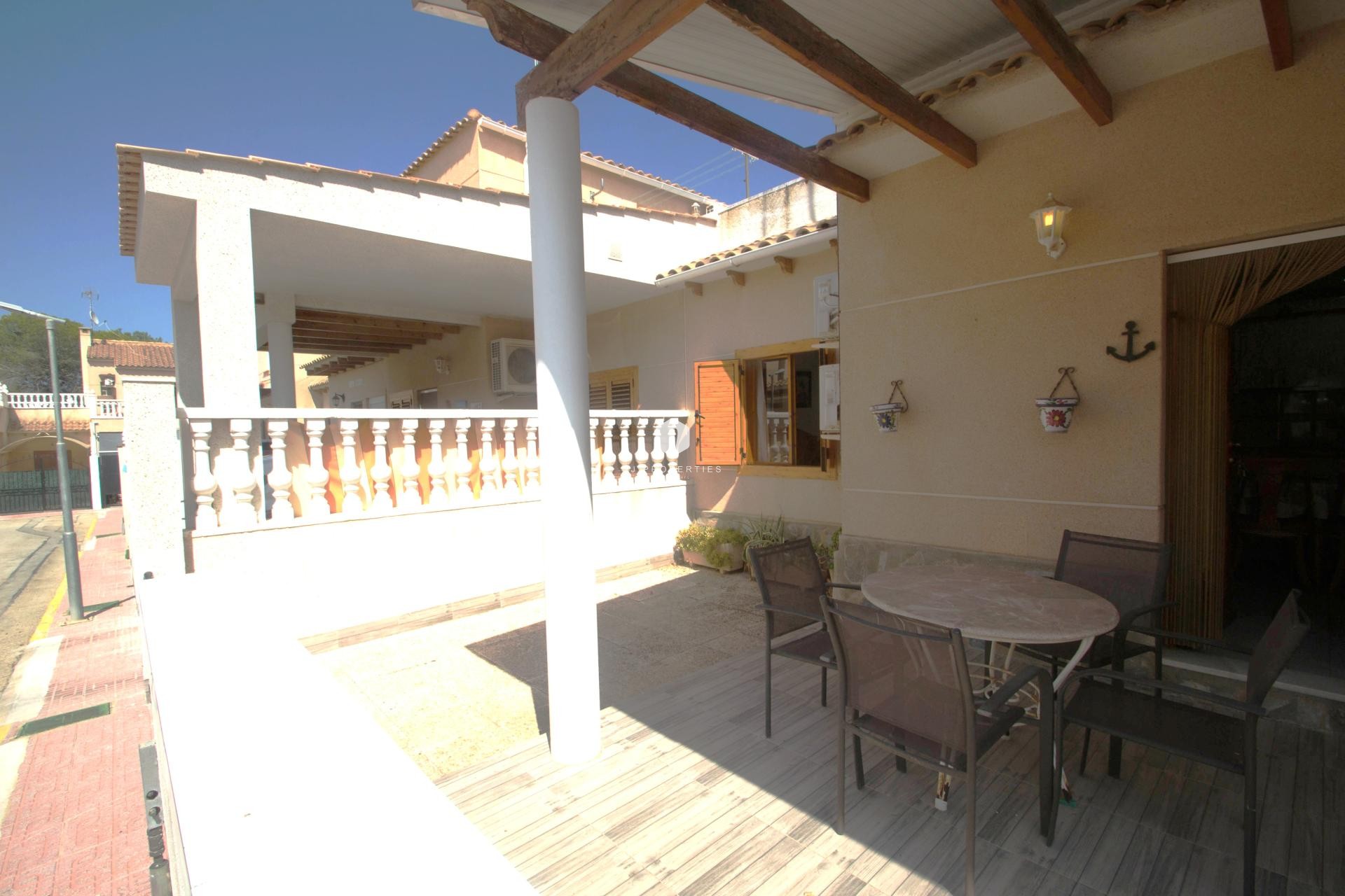 Aus zweiter Hand - Chalet -
Torrevieja - Costa Blanca