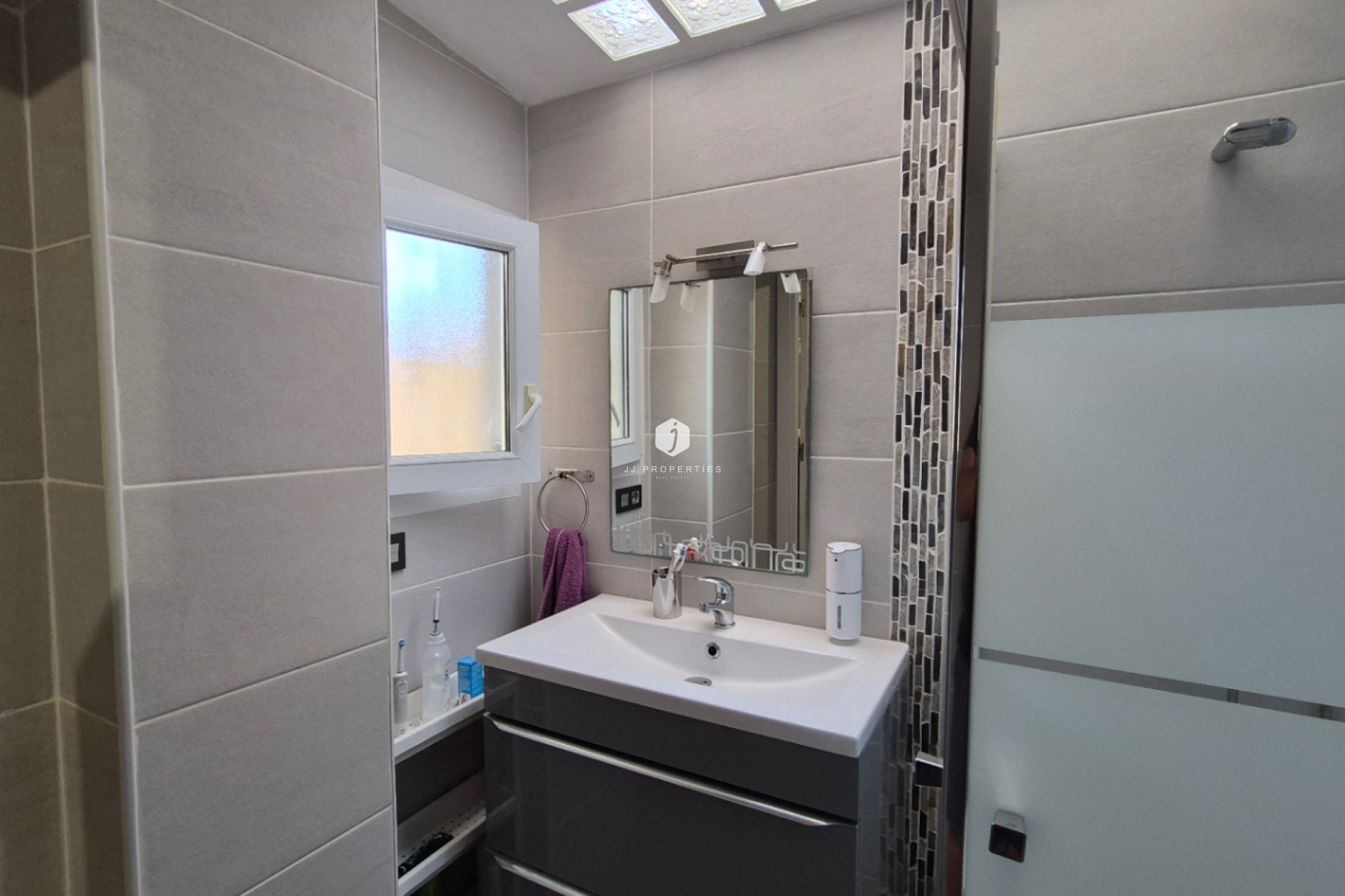 Aus zweiter Hand - Chalet -
Torrevieja - Costa Blanca