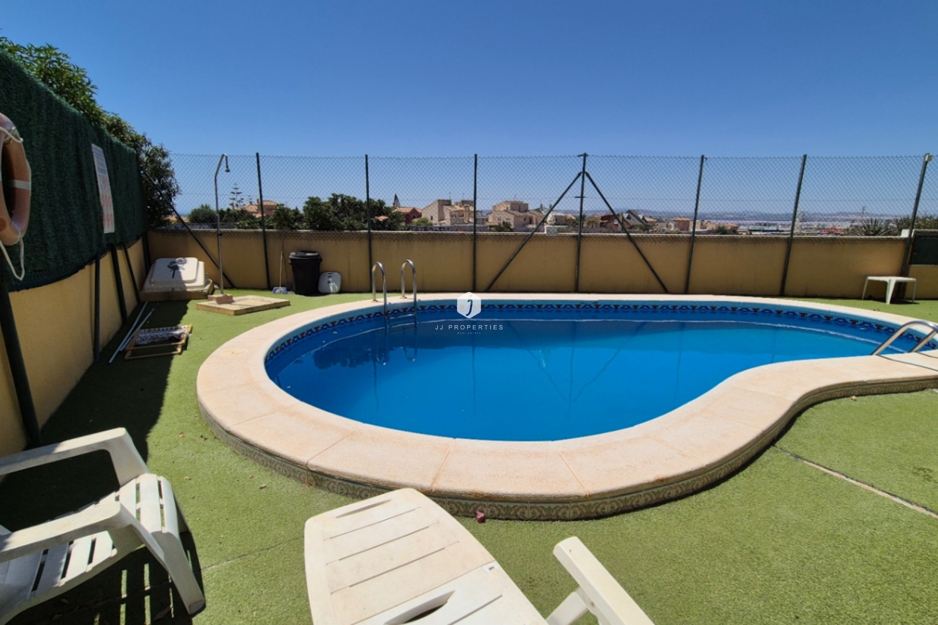 Aus zweiter Hand - Chalet -
Torrevieja - Costa Blanca