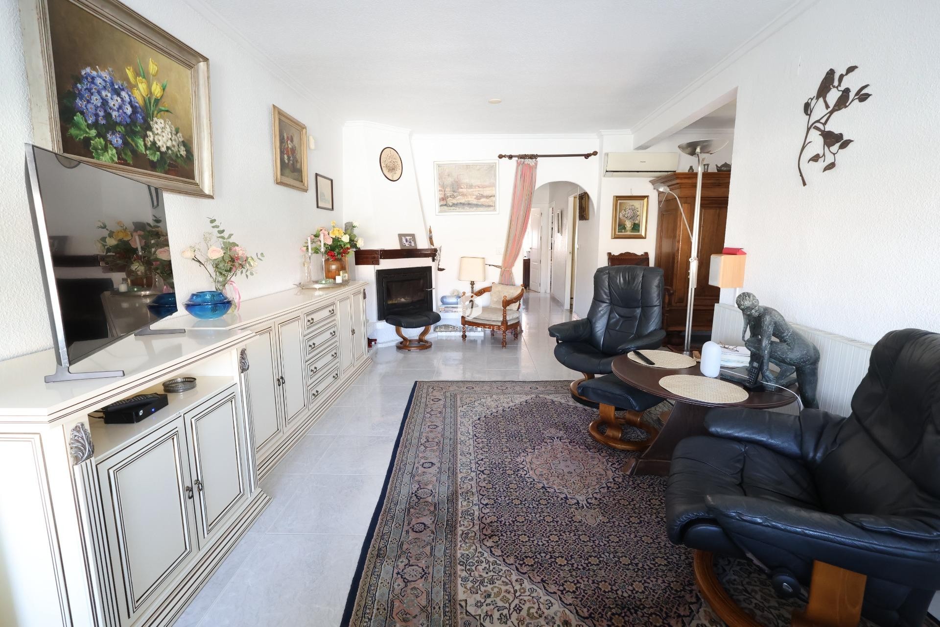 Aus zweiter Hand - Chalet -
Torrevieja - Costa Blanca