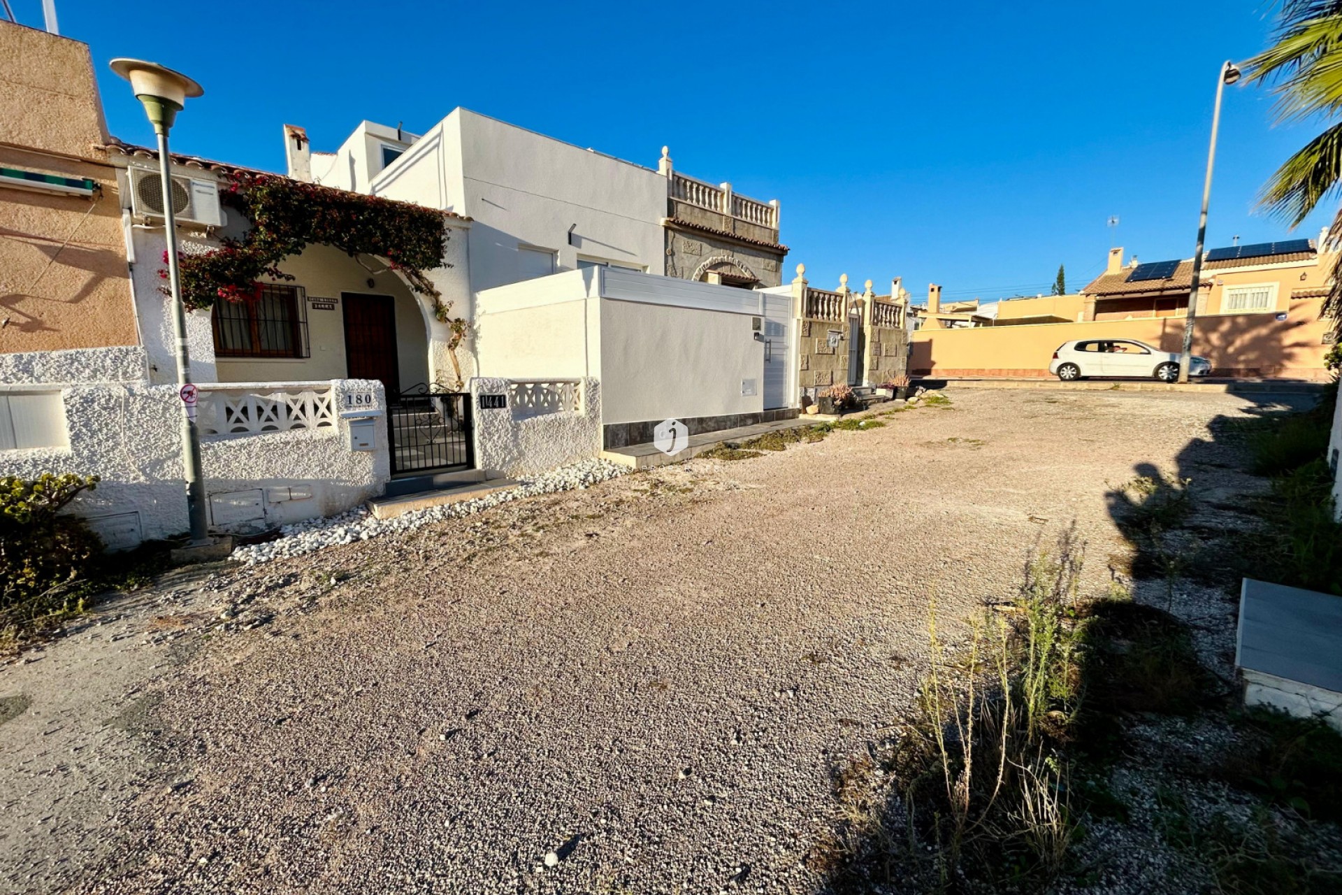 Aus zweiter Hand - Chalet -
Torrevieja - Costa Blanca