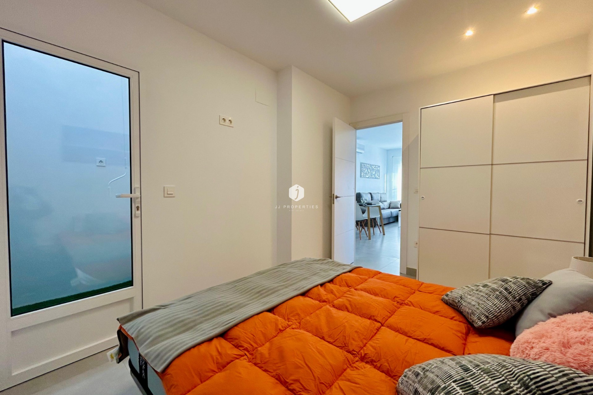 Aus zweiter Hand - Chalet -
Torrevieja - Costa Blanca