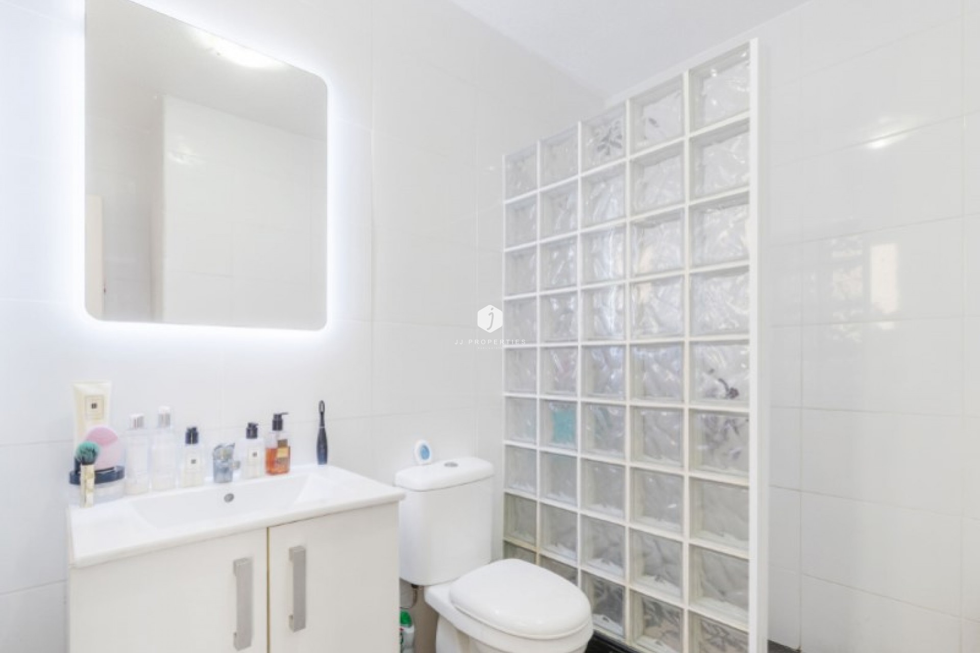 Aus zweiter Hand - Chalet -
Torrevieja - Costa Blanca