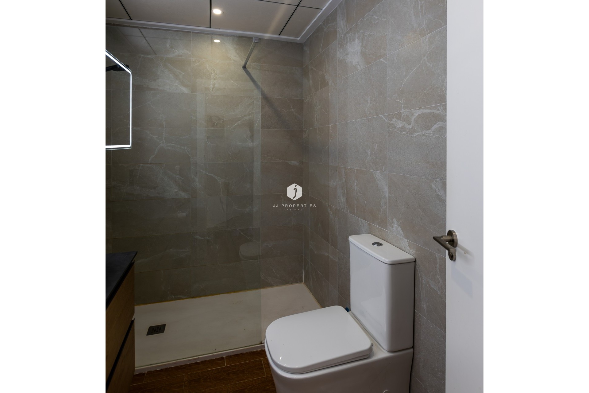 Aus zweiter Hand - Chalet -
Torrevieja - Costa Blanca