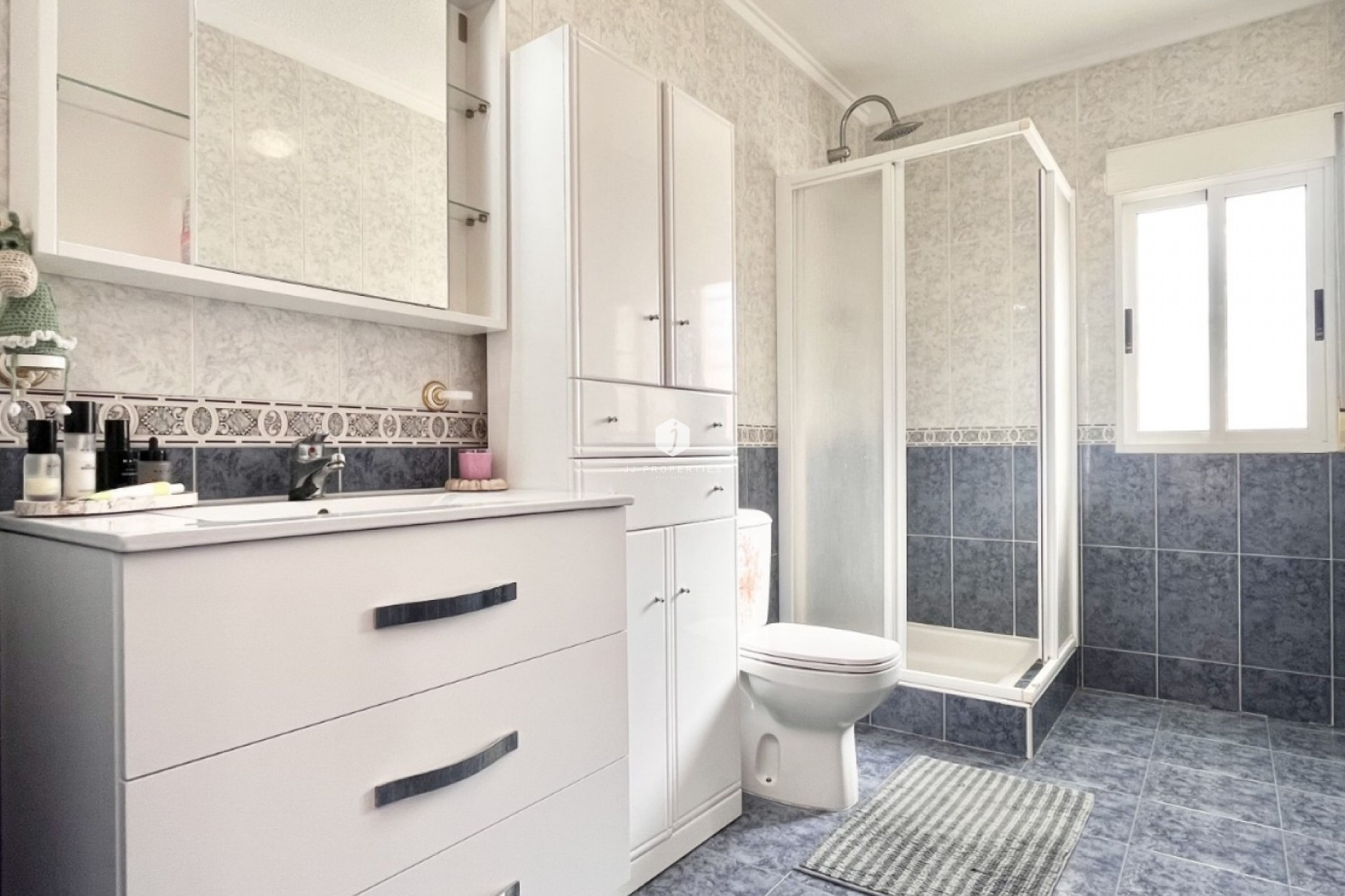 Aus zweiter Hand - Chalet -
Torrevieja - Costa Blanca