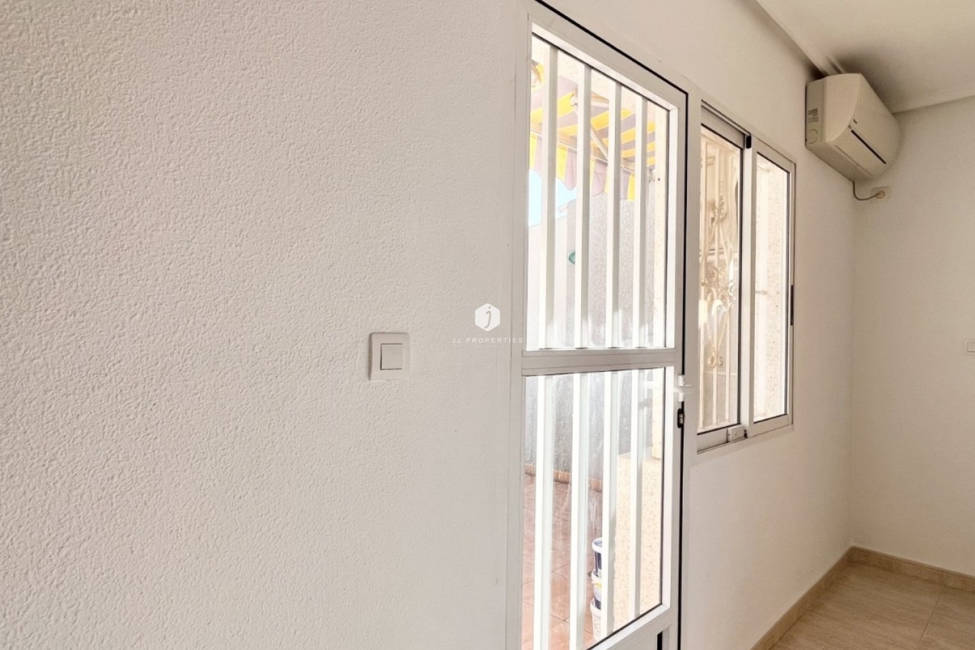 Aus zweiter Hand - Chalet -
Torrevieja - Costa Blanca