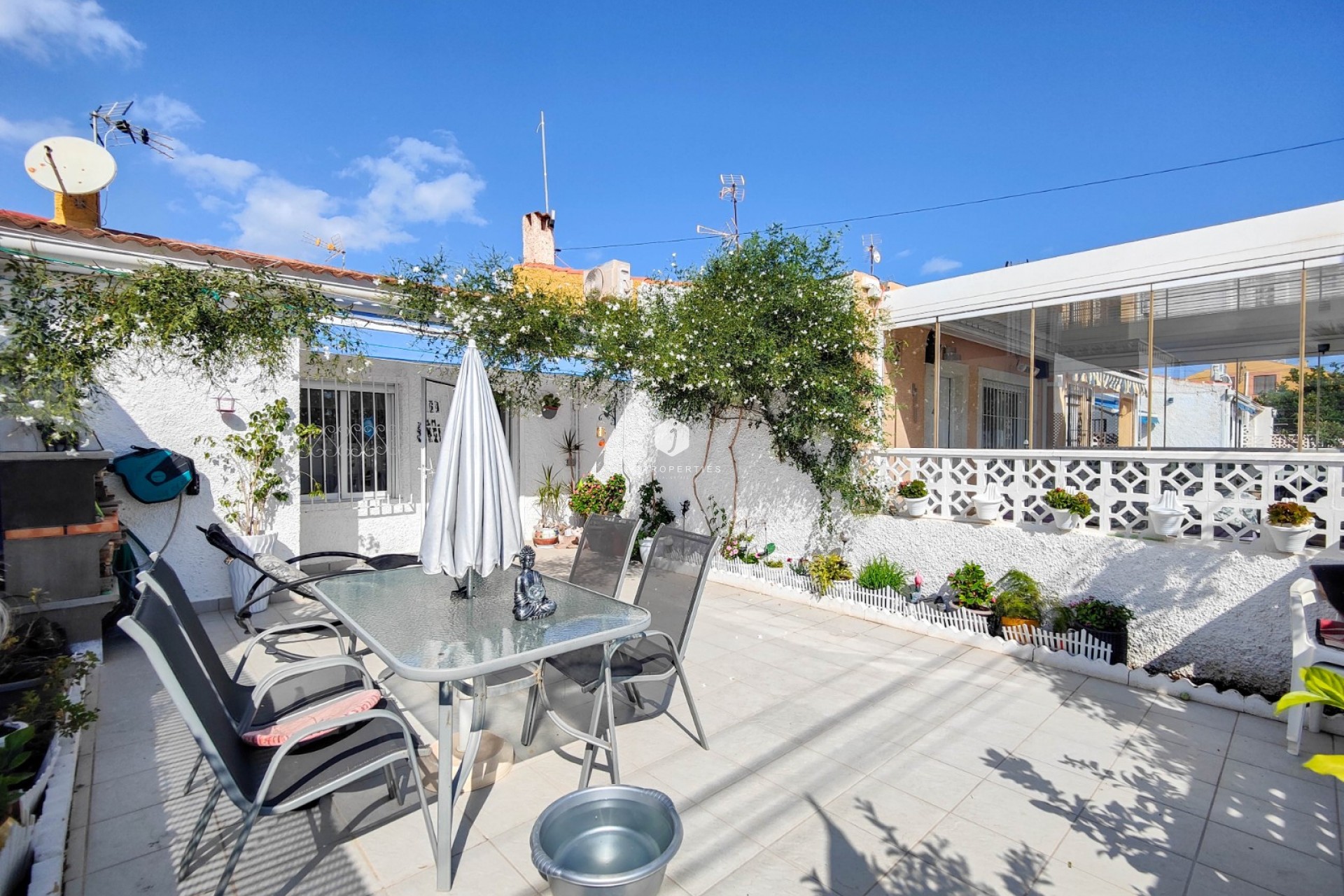 Aus zweiter Hand - Chalet -
Torrevieja - Costa Blanca
