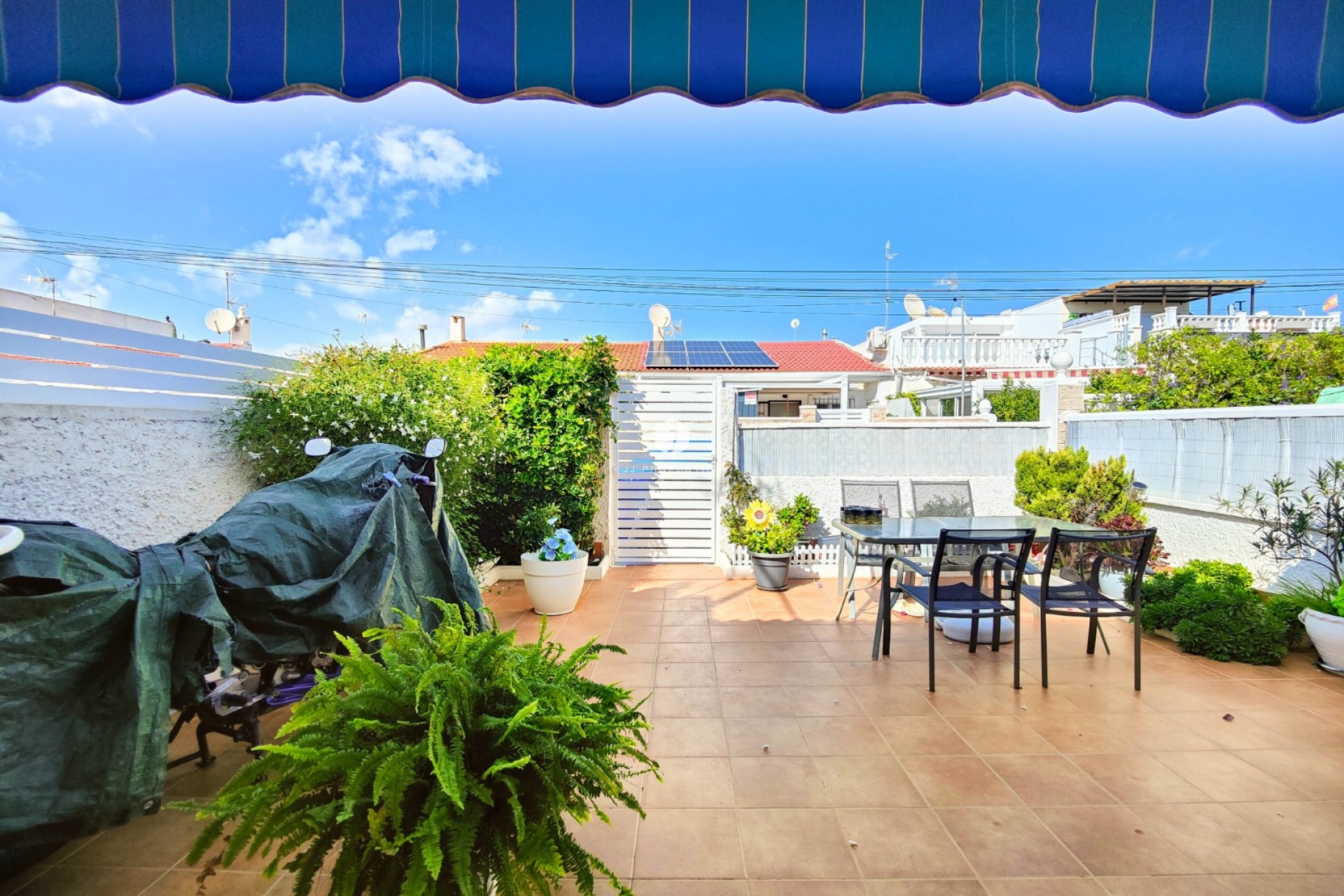Aus zweiter Hand - Chalet -
Torrevieja - Costa Blanca