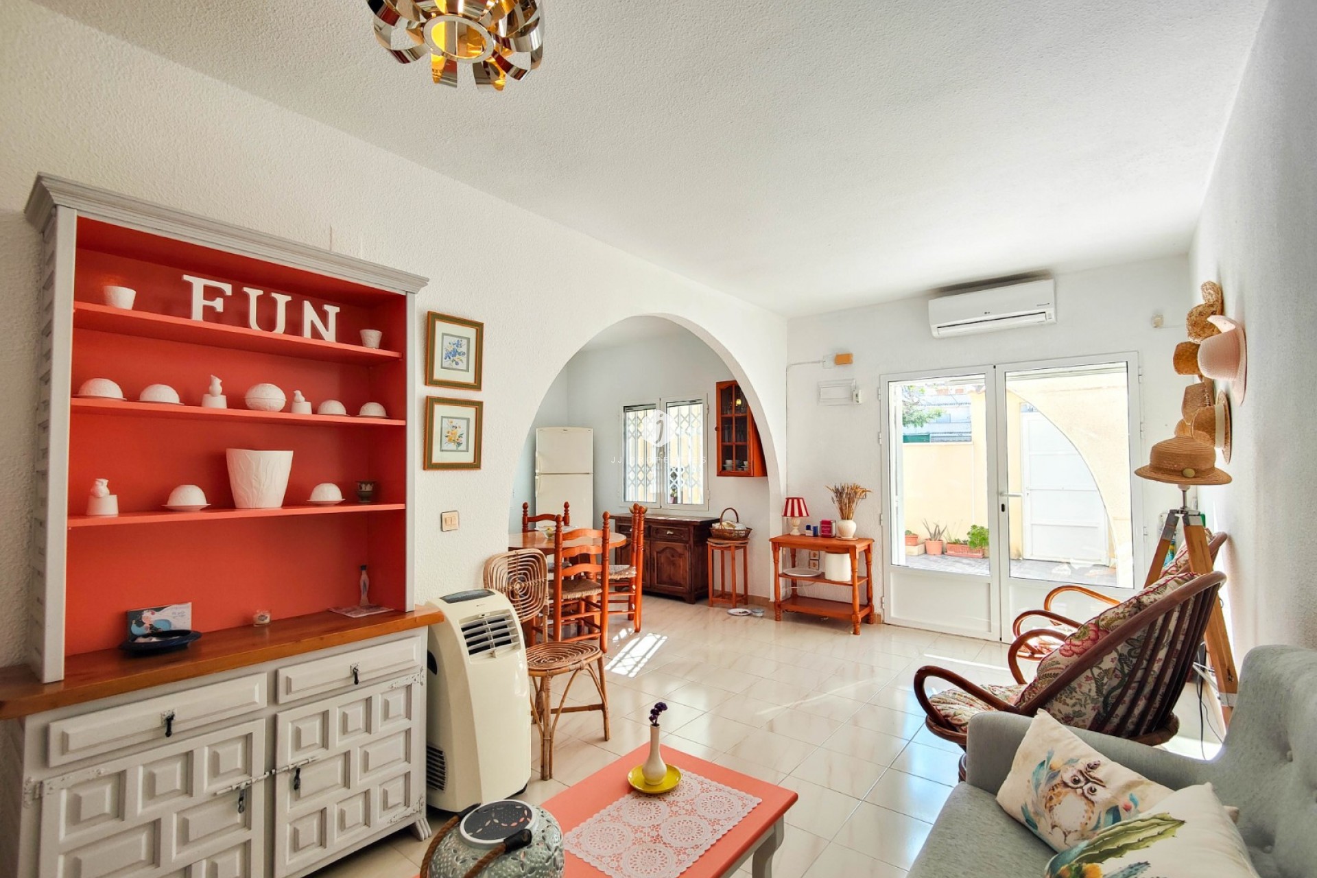 Aus zweiter Hand - Chalet -
Torrevieja - Costa Blanca