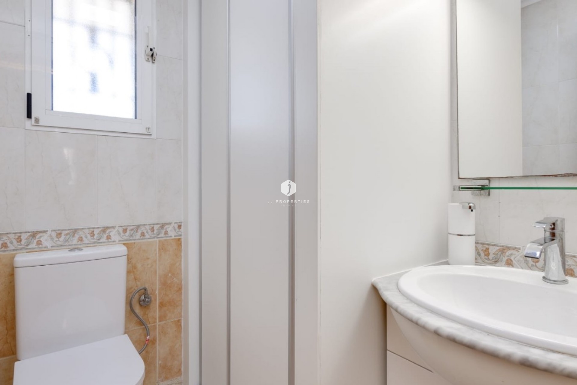 Aus zweiter Hand - Chalet -
Torrevieja - Costa Blanca