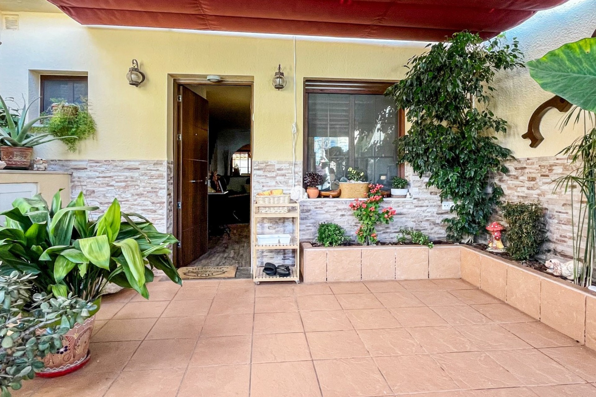 Aus zweiter Hand - Chalet -
Torrevieja - Costa Blanca