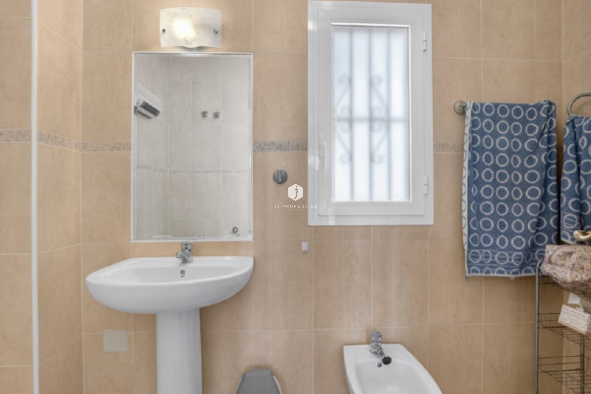 Aus zweiter Hand - Chalet -
Torrevieja - Costa Blanca