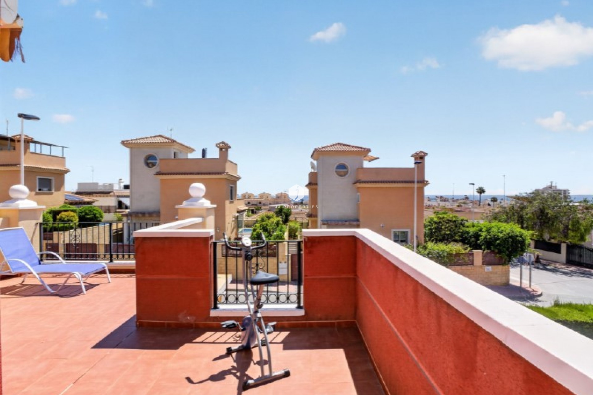 Aus zweiter Hand - Chalet -
Torrevieja - Costa Blanca