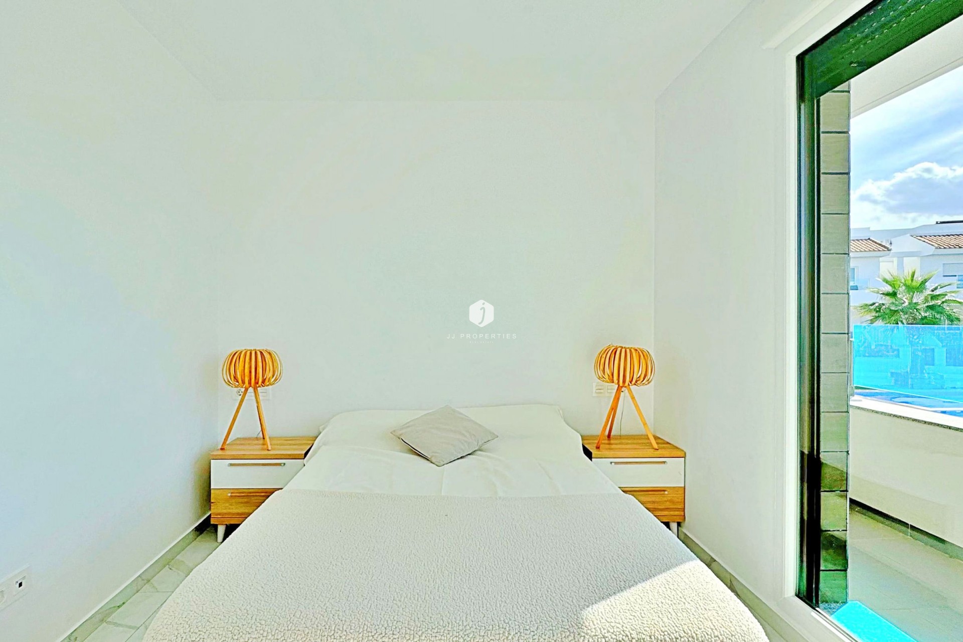 Aus zweiter Hand - Chalet -
Torrevieja - Costa Blanca