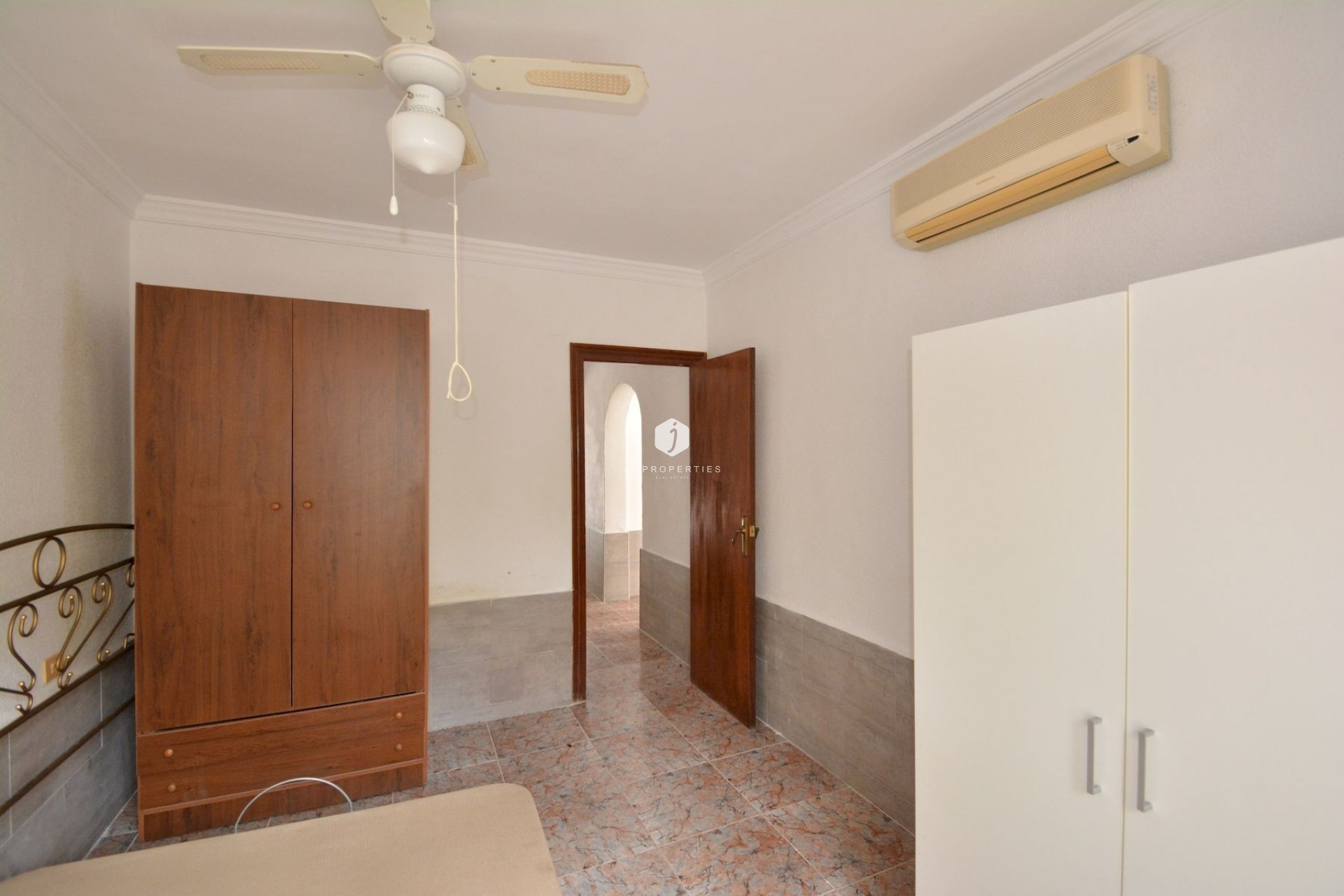 Aus zweiter Hand - Chalet -
Torrevieja - Costa Blanca