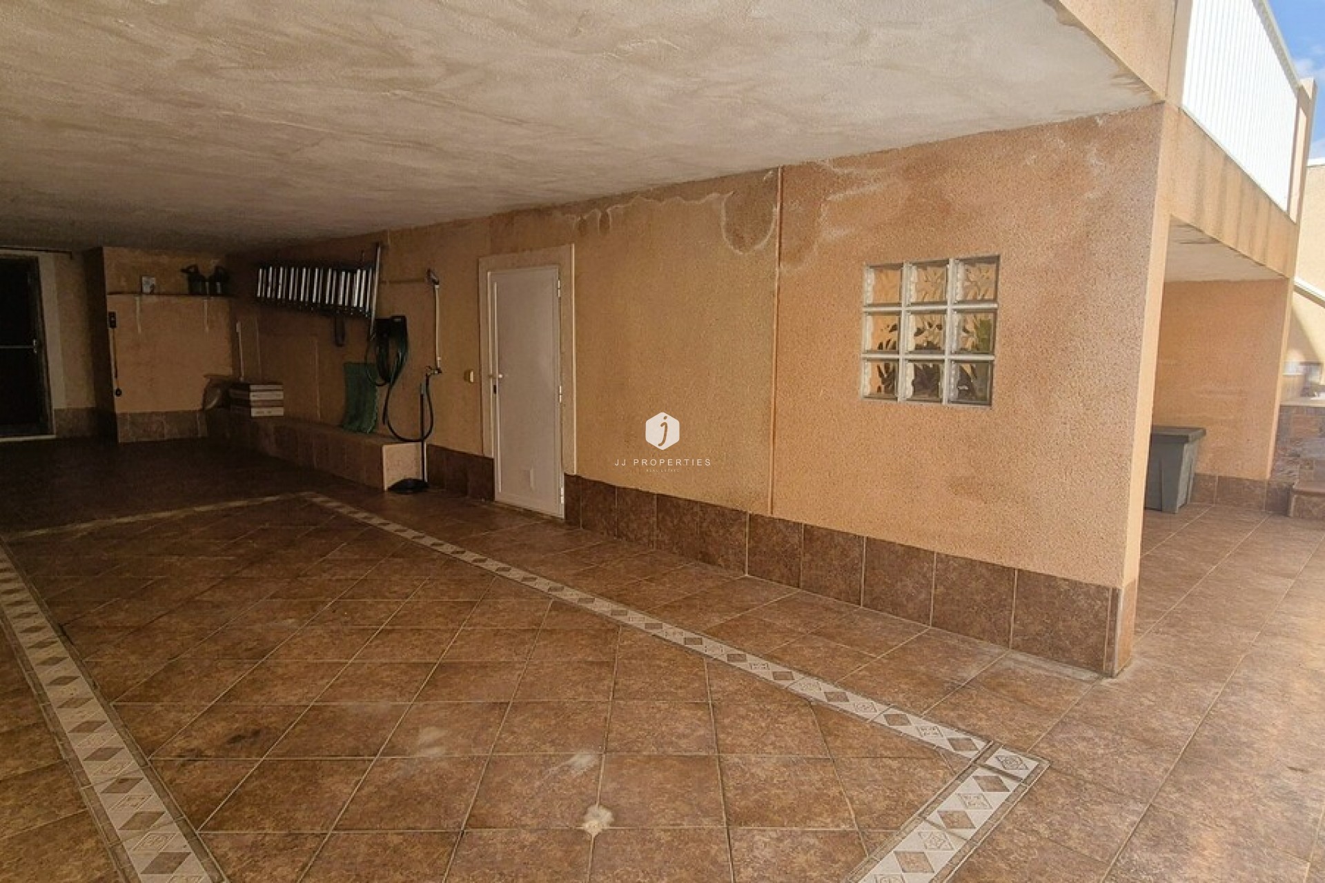 Aus zweiter Hand - Chalet -
Torrevieja - Costa Blanca
