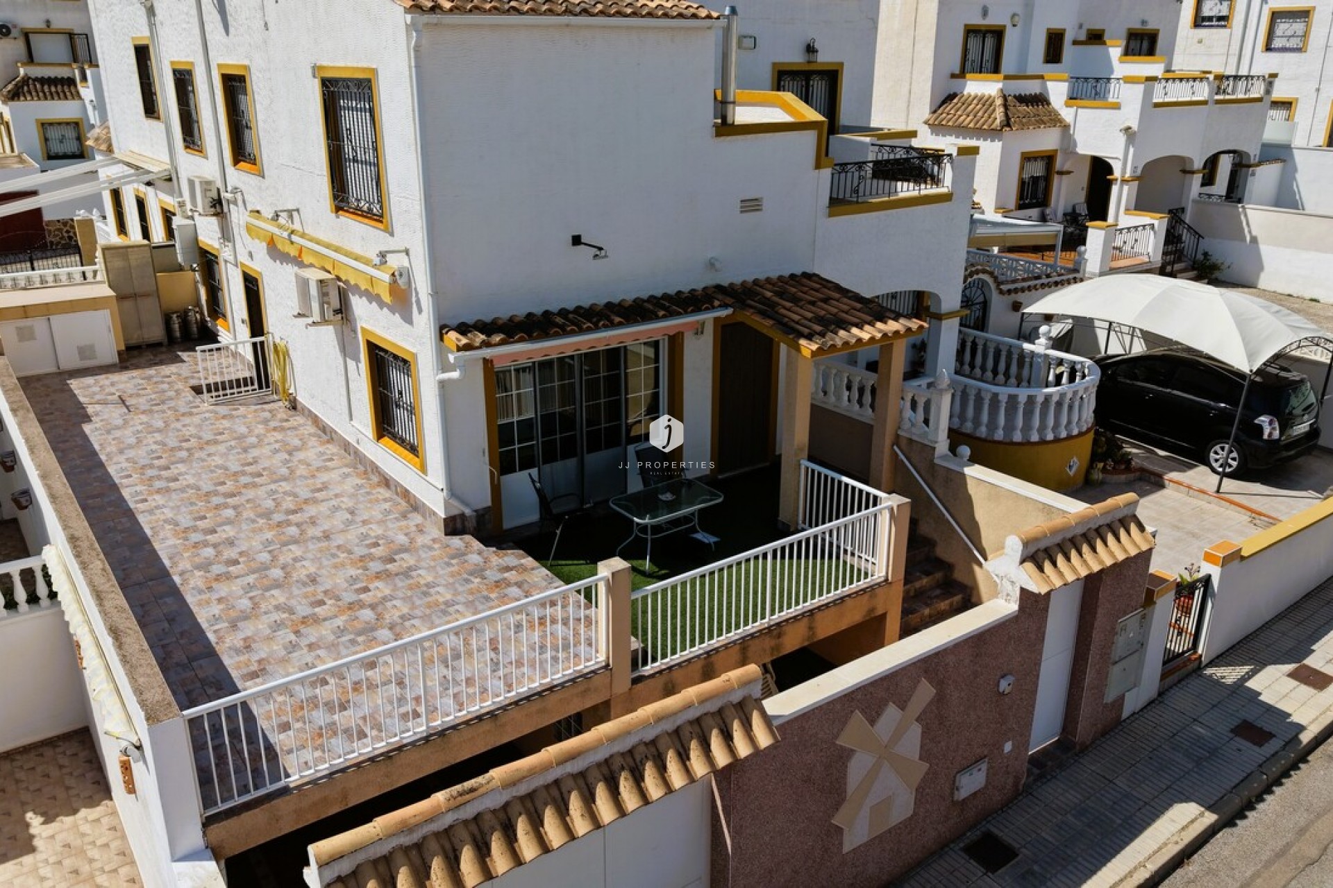 Aus zweiter Hand - Chalet -
Torrevieja - Costa Blanca