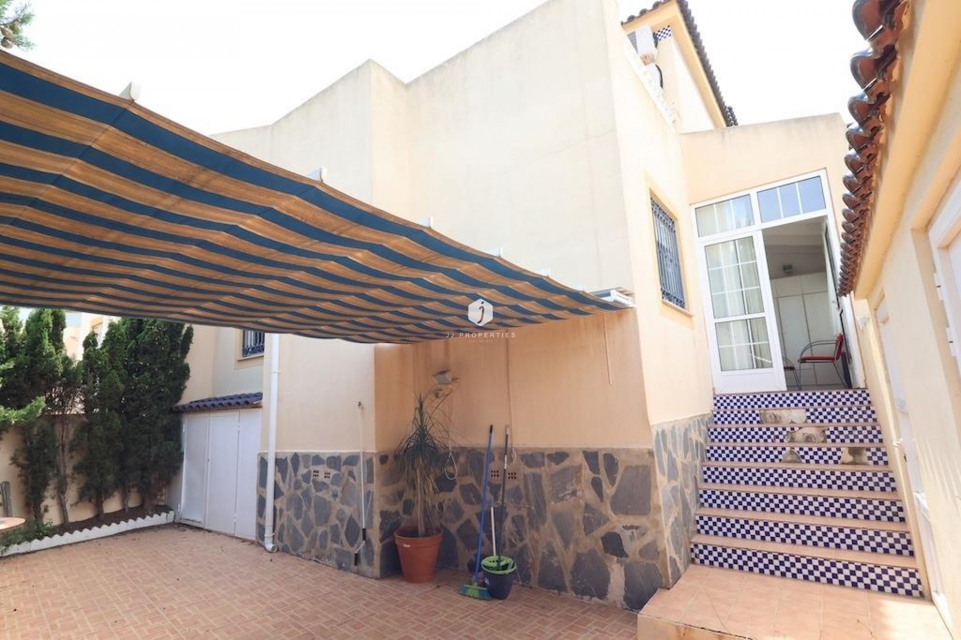Aus zweiter Hand - Chalet -
Torrevieja - Costa Blanca
