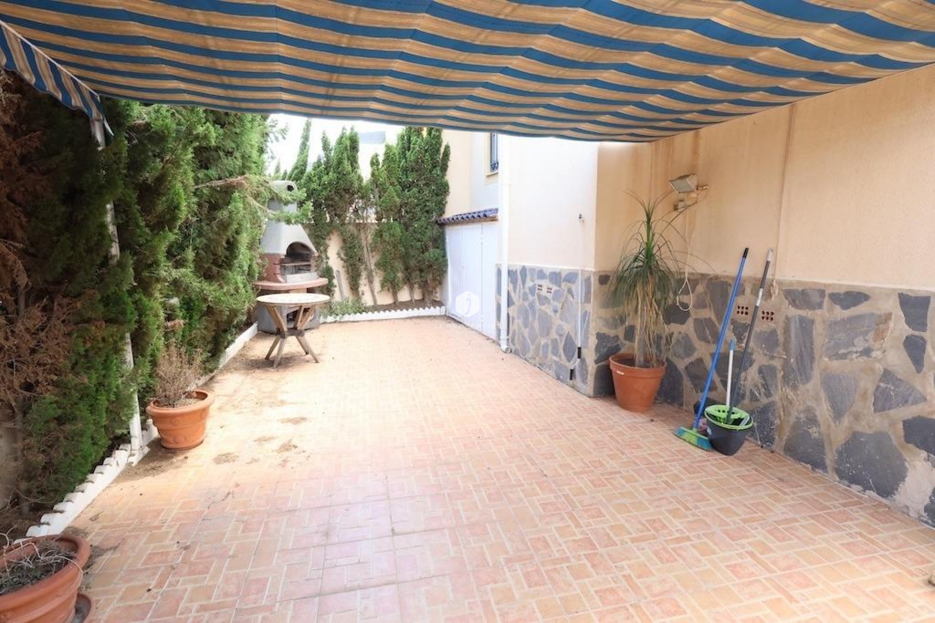 Aus zweiter Hand - Chalet -
Torrevieja - Costa Blanca