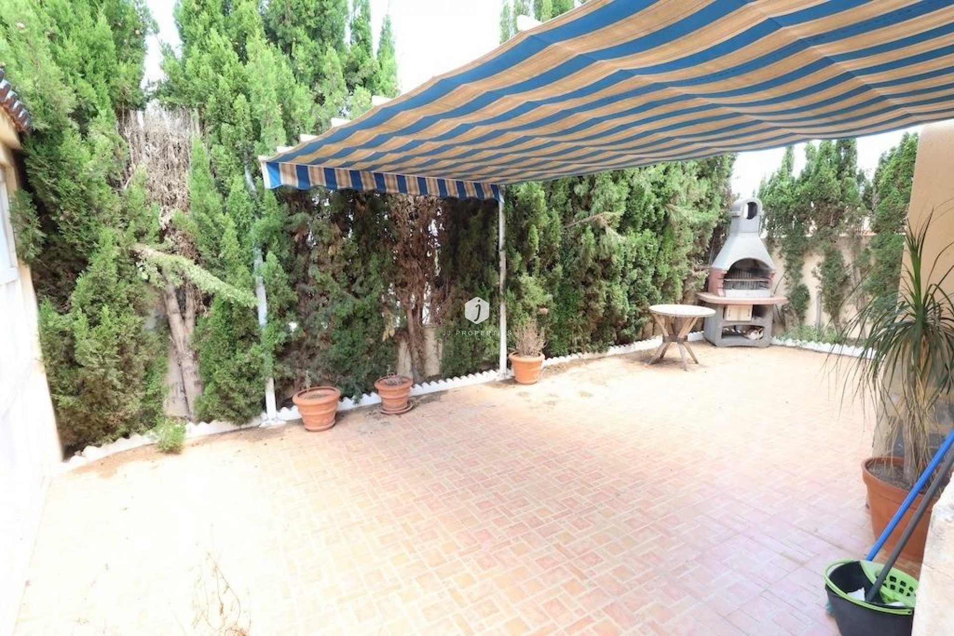Aus zweiter Hand - Chalet -
Torrevieja - Costa Blanca