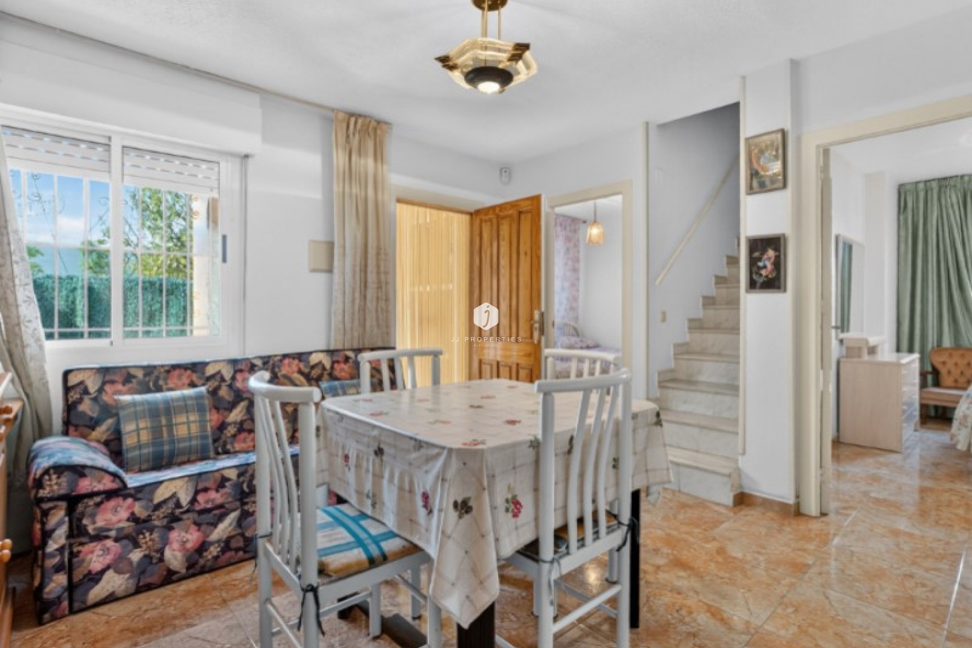 Aus zweiter Hand - Chalet -
Torrevieja - Costa Blanca