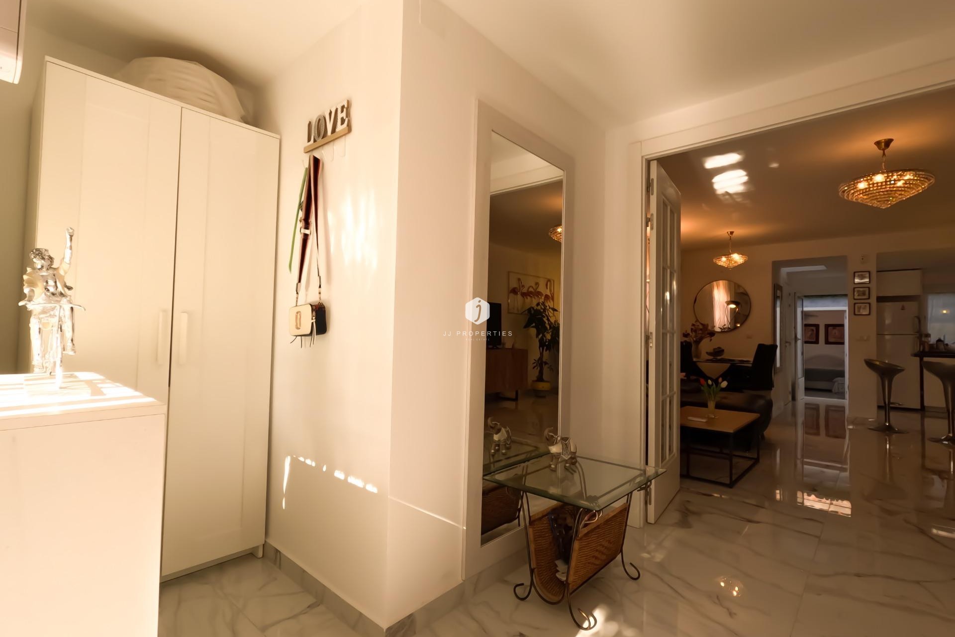 Aus zweiter Hand - Chalet -
Torrevieja - El Acequión - Los Náufragos