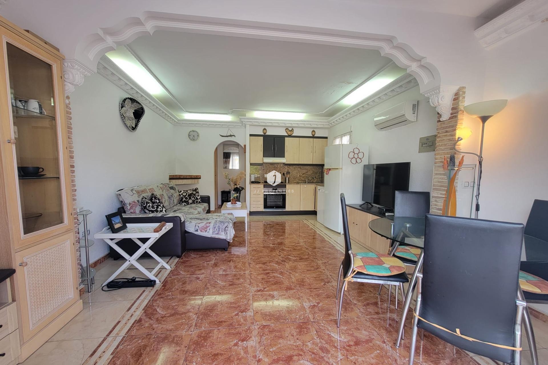 Aus zweiter Hand - Chalet -
Torrevieja - El chaparral