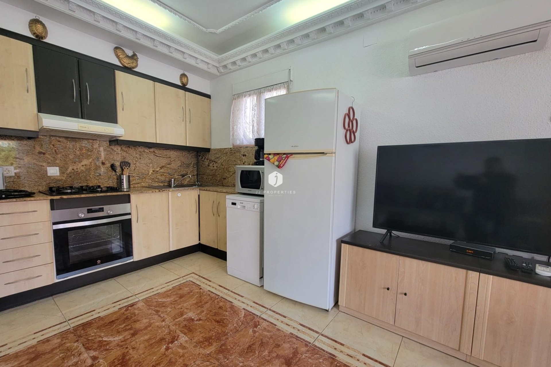 Aus zweiter Hand - Chalet -
Torrevieja - El chaparral