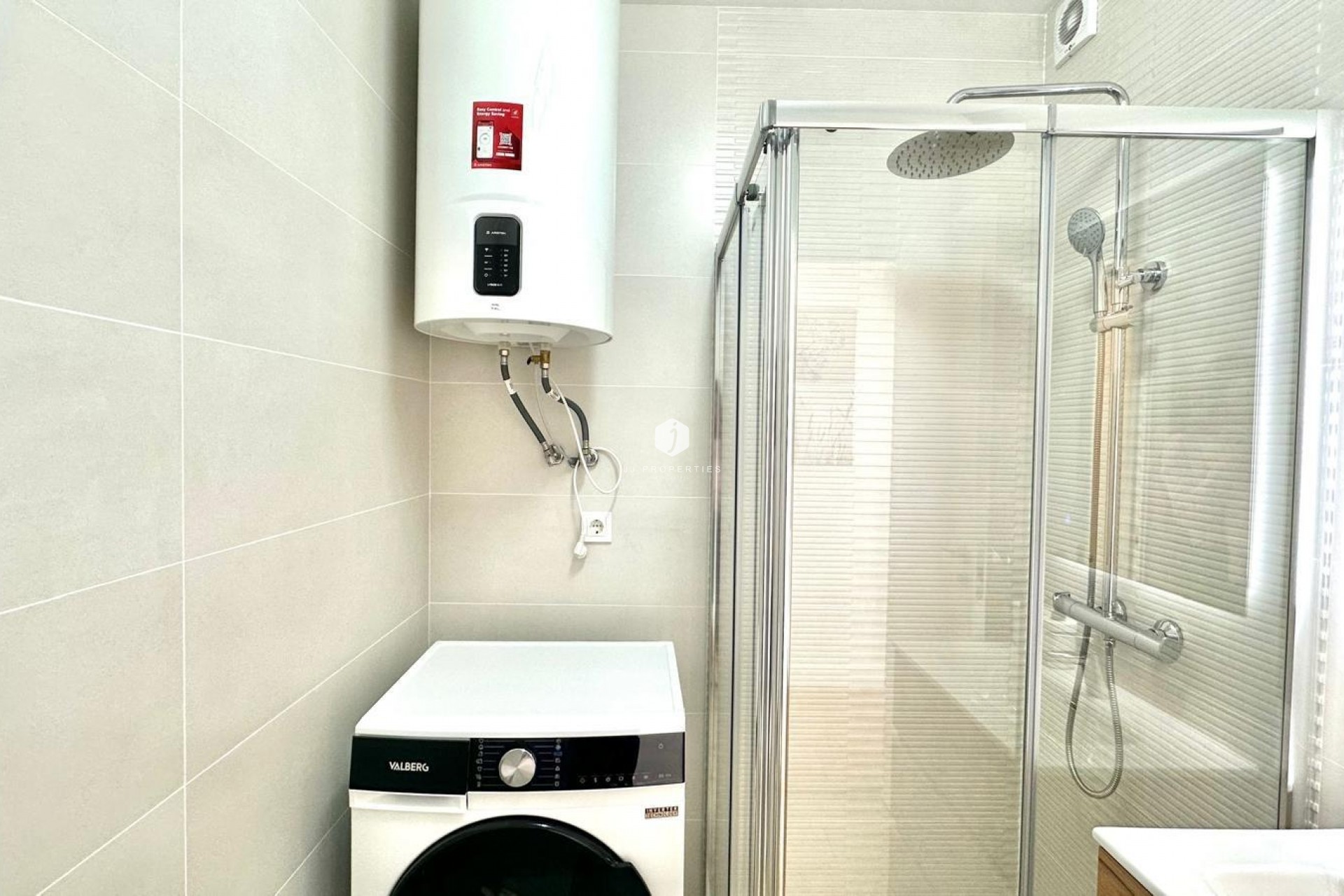 Aus zweiter Hand - Chalet -
Torrevieja - Estacion de autobuses