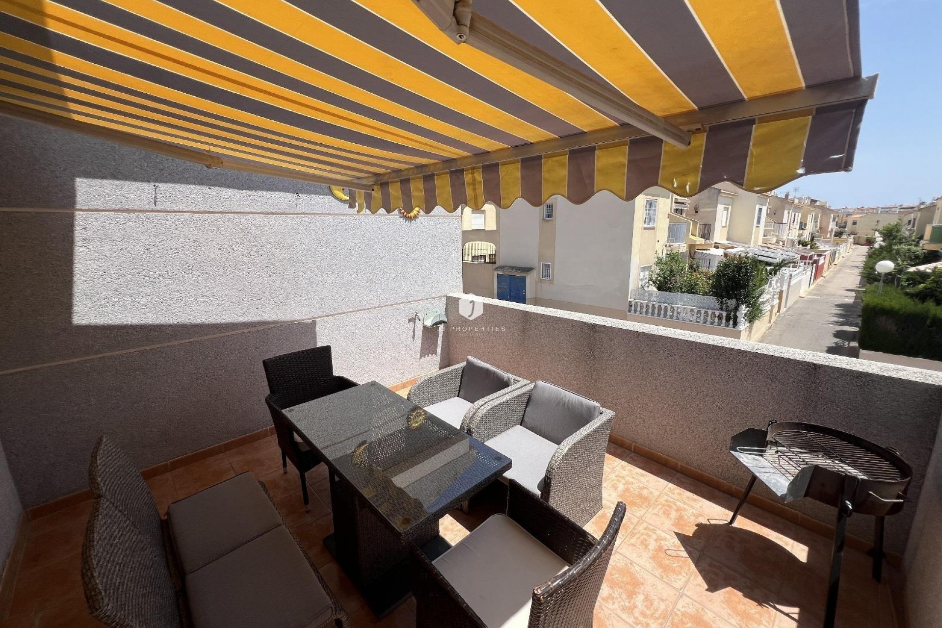 Aus zweiter Hand - Chalet -
Torrevieja - La Siesta - El Salado - Torreta