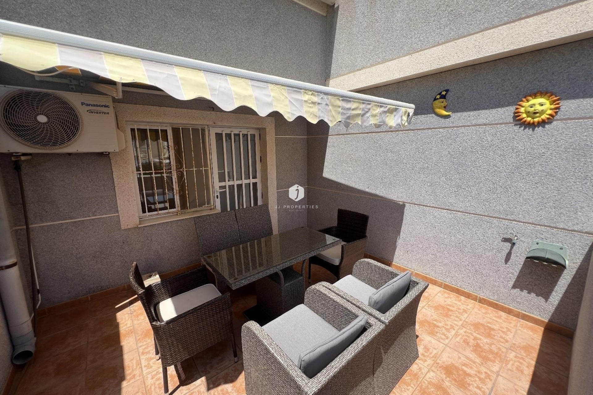 Aus zweiter Hand - Chalet -
Torrevieja - La Siesta - El Salado - Torreta