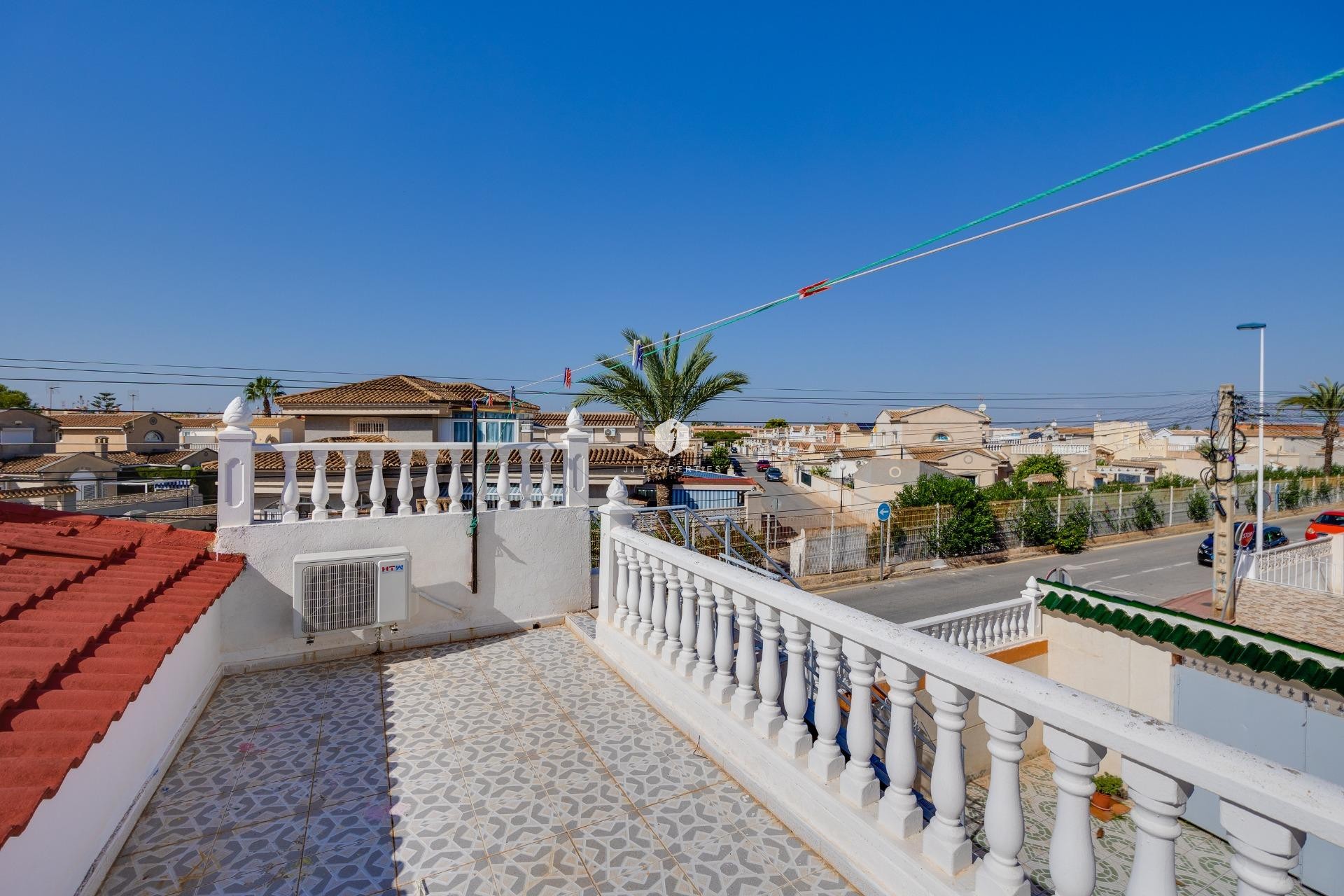 Aus zweiter Hand - Chalet -
Torrevieja - La Siesta - El Salado - Torreta