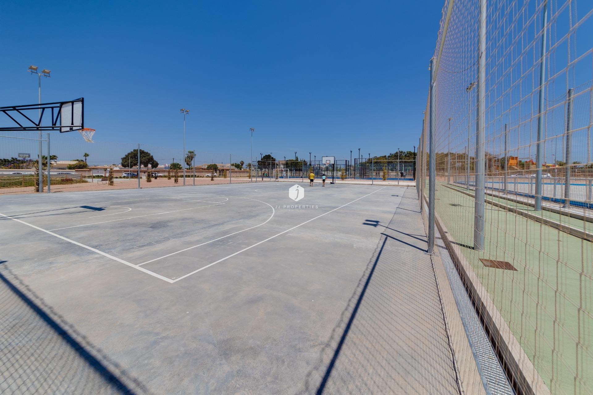 Aus zweiter Hand - Chalet -
Torrevieja - La Siesta - El Salado - Torreta