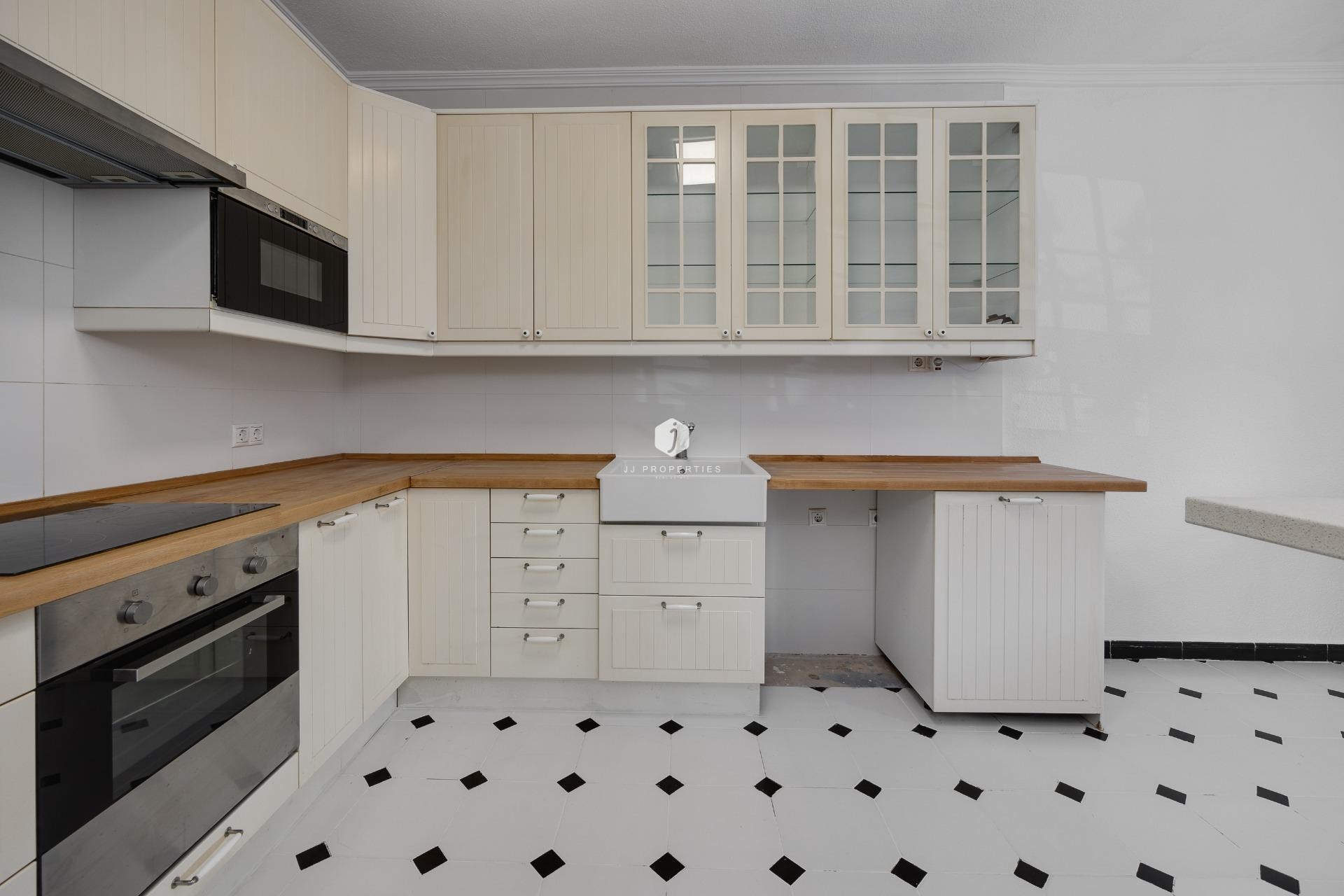 Aus zweiter Hand - Chalet -
Torrevieja - La Siesta - El Salado - Torreta