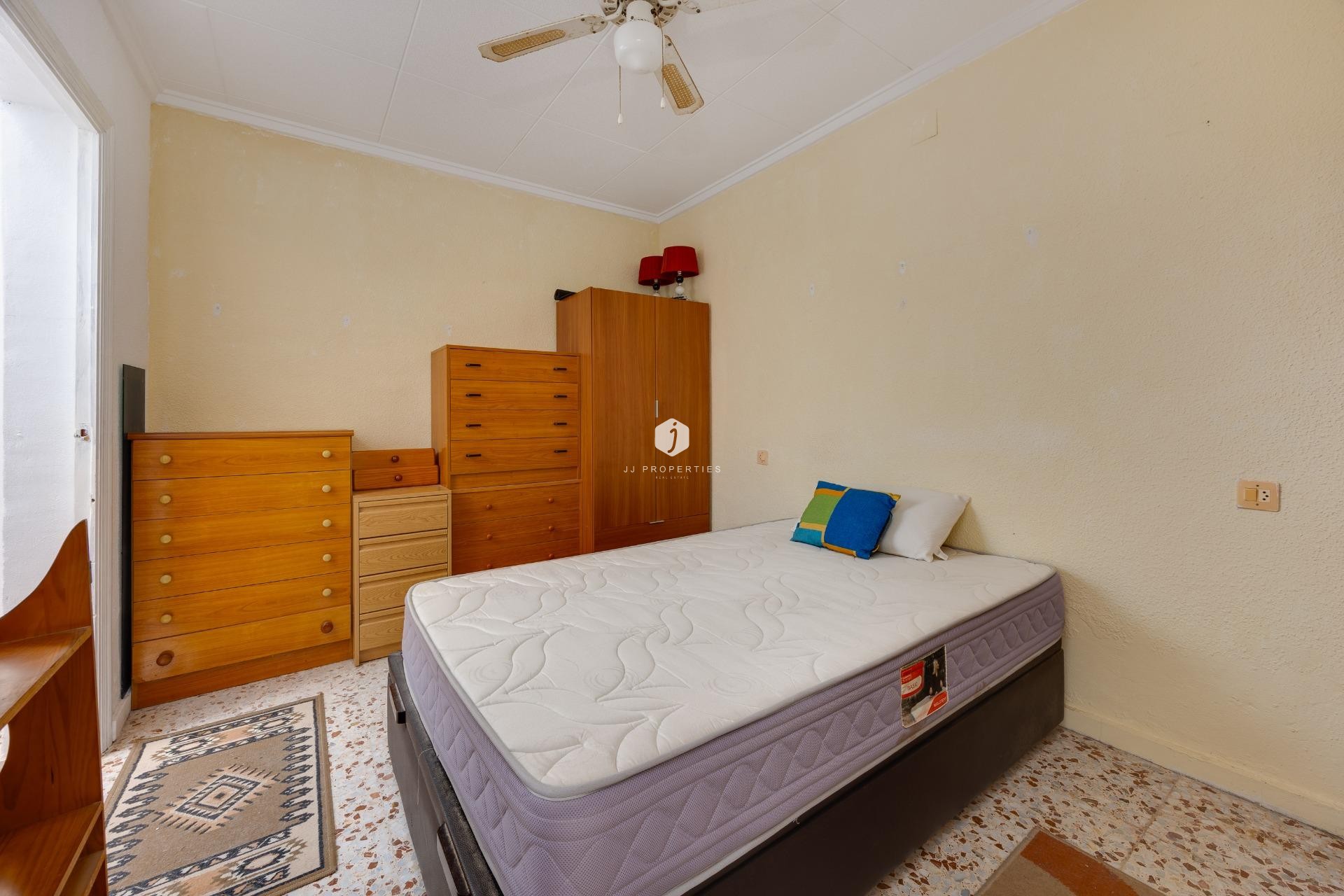 Aus zweiter Hand - Chalet -
Torrevieja - La Siesta - El Salado - Torreta