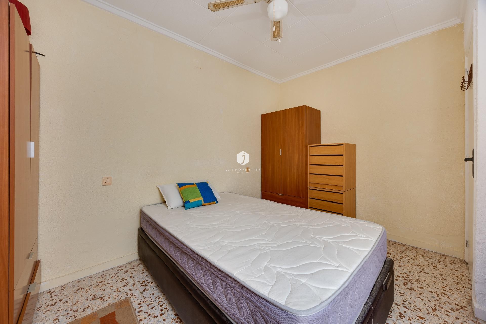 Aus zweiter Hand - Chalet -
Torrevieja - La Siesta - El Salado - Torreta