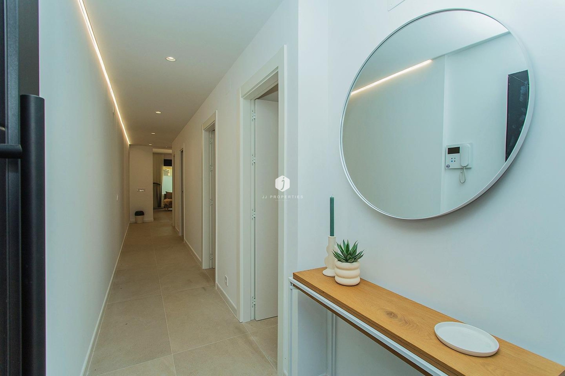 Aus zweiter Hand - Chalet -
Torrevieja - La siesta