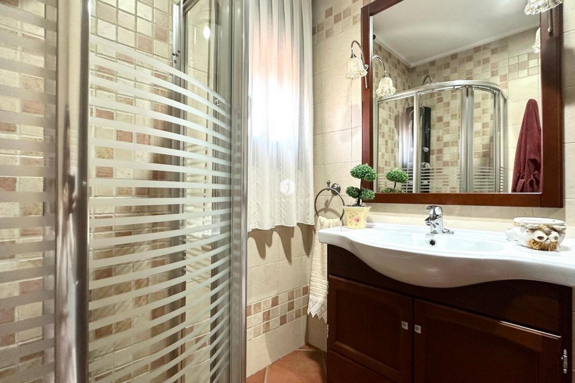 Aus zweiter Hand - Chalet -
Torrevieja - La siesta