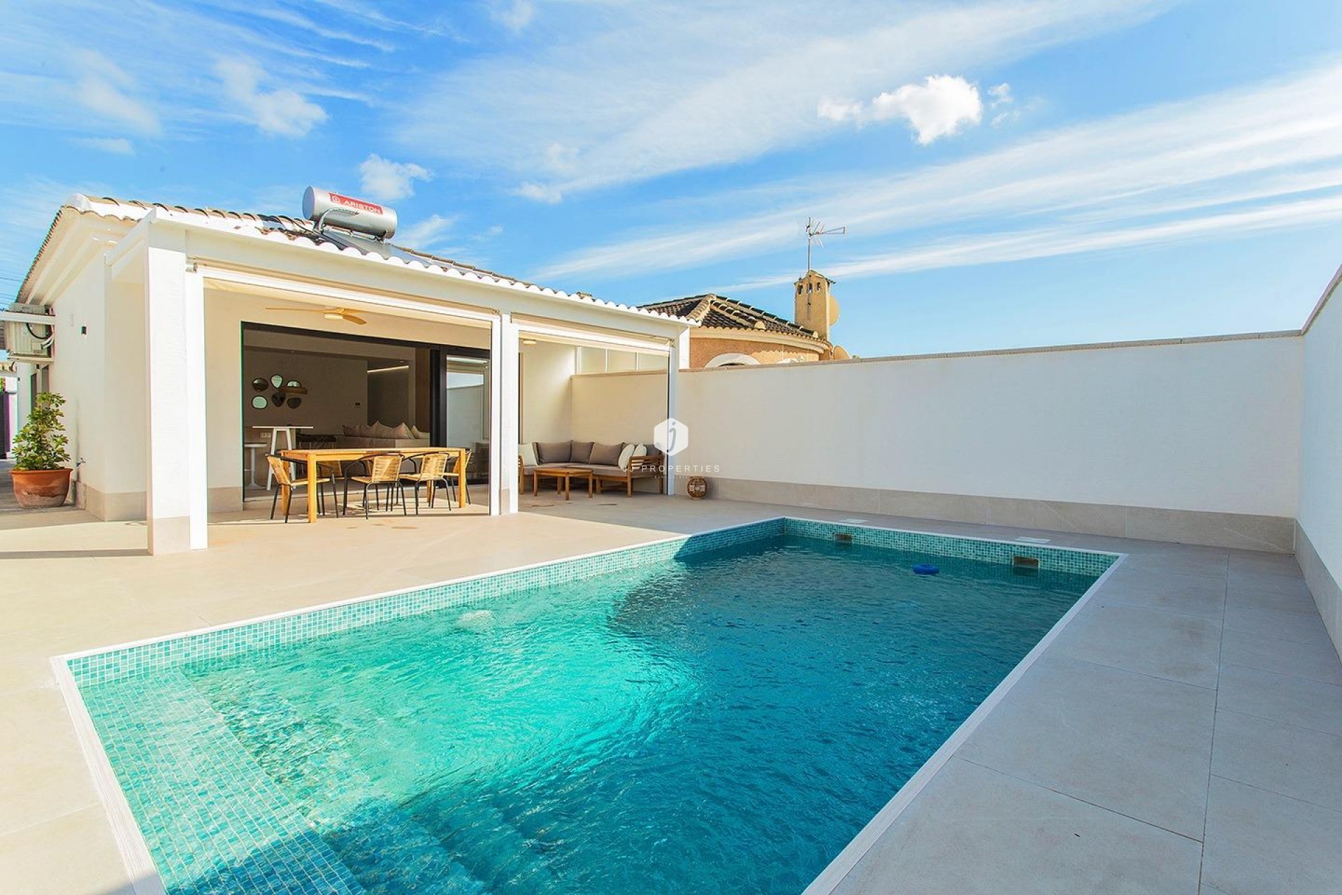 Aus zweiter Hand - Chalet -
Torrevieja - La siesta