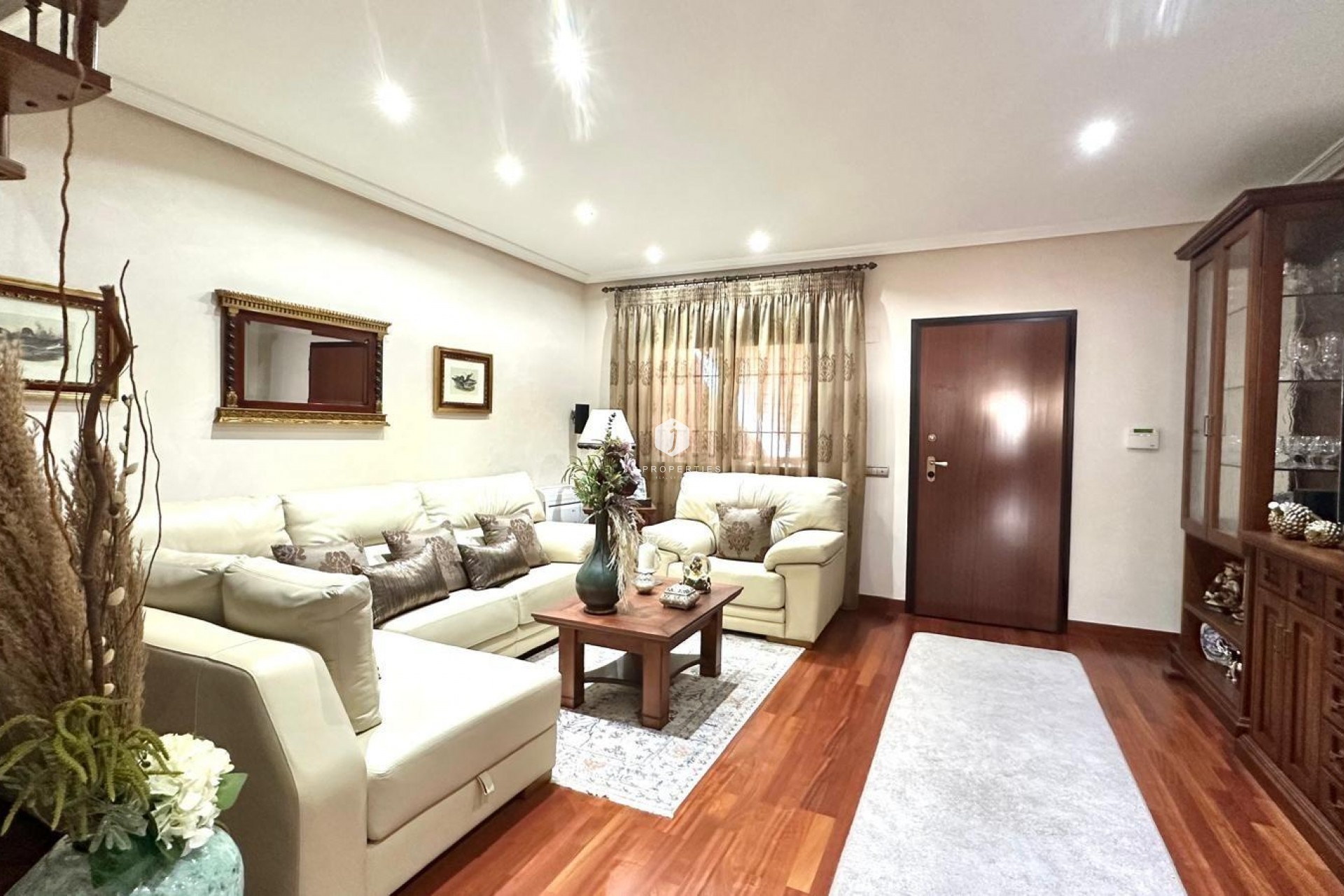 Aus zweiter Hand - Chalet -
Torrevieja - La siesta