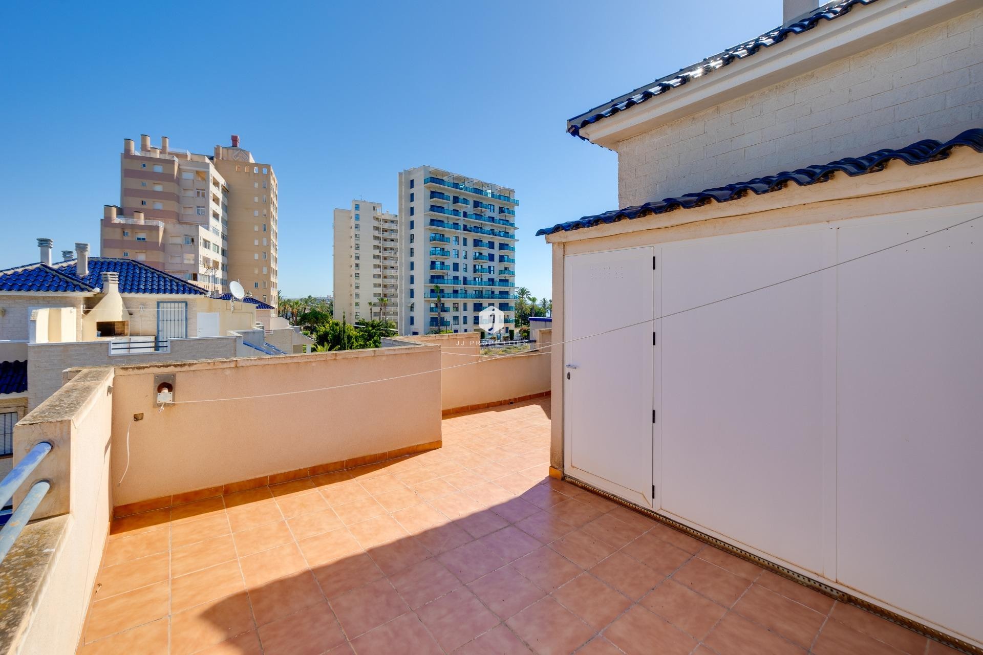 Aus zweiter Hand - Chalet -
Torrevieja - La veleta