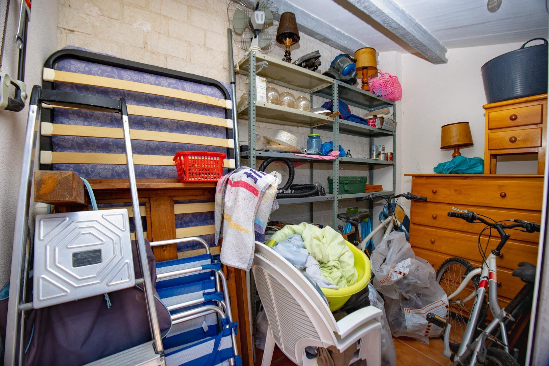 Aus zweiter Hand - Chalet -
Torrevieja - La veleta