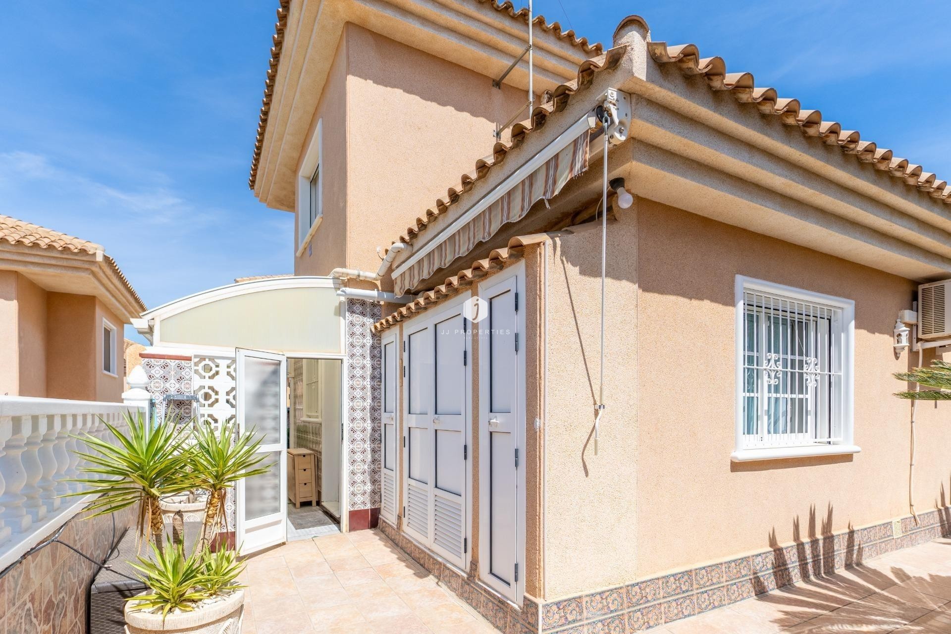 Aus zweiter Hand - Chalet -
Torrevieja - Los Balcones - Los Altos del Edén