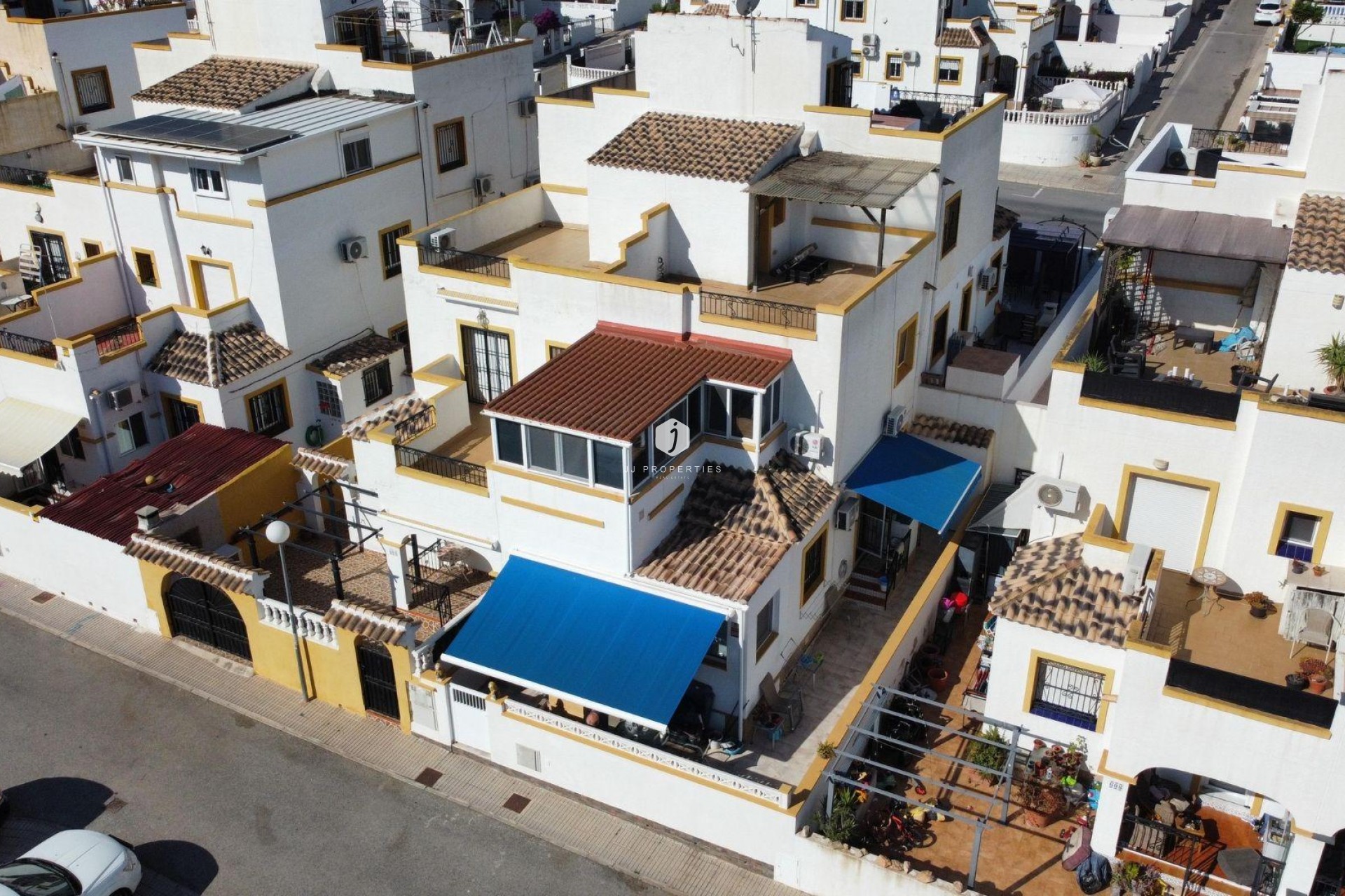 Aus zweiter Hand - Chalet -
Torrevieja - Los Balcones