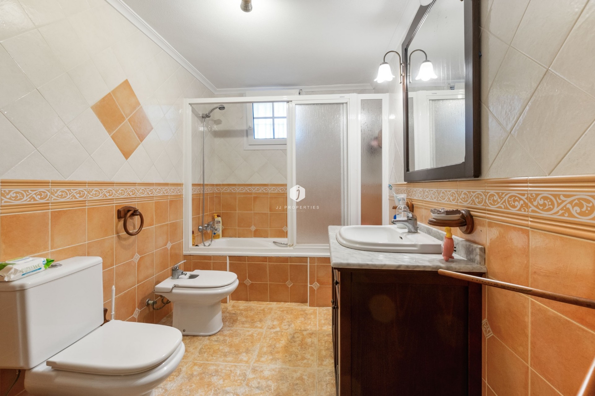 Aus zweiter Hand - Chalet -
Torrevieja - Los balcones