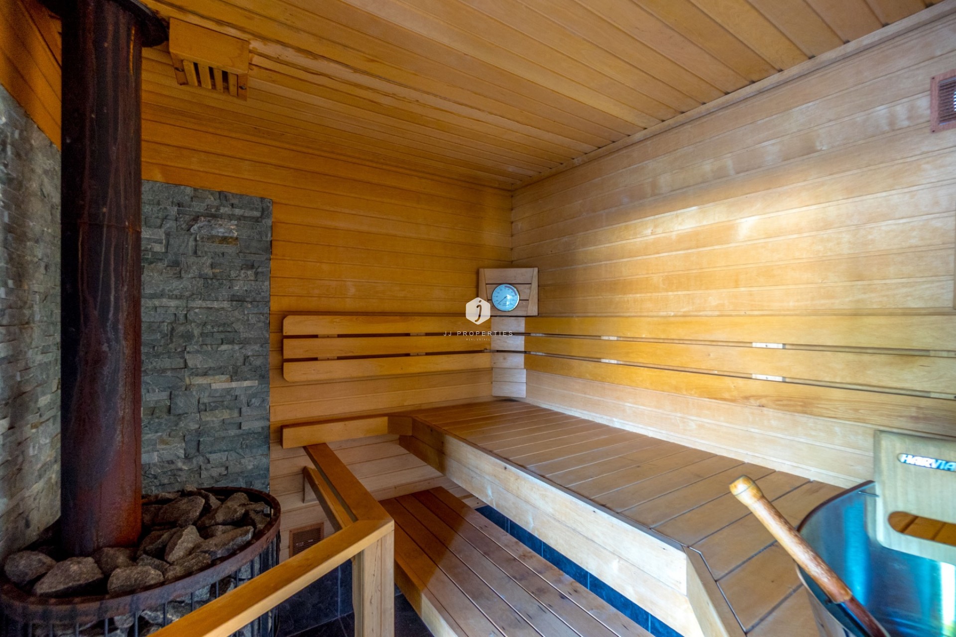 Aus zweiter Hand - Chalet -
Torrevieja - Los balcones