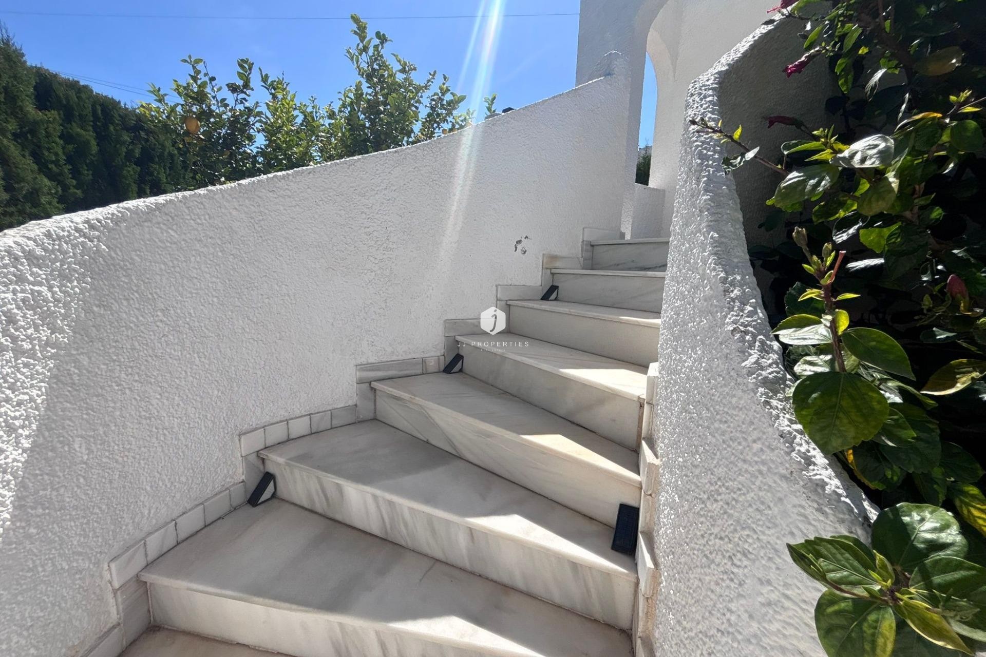Aus zweiter Hand - Chalet -
Torrevieja - Los Balcones