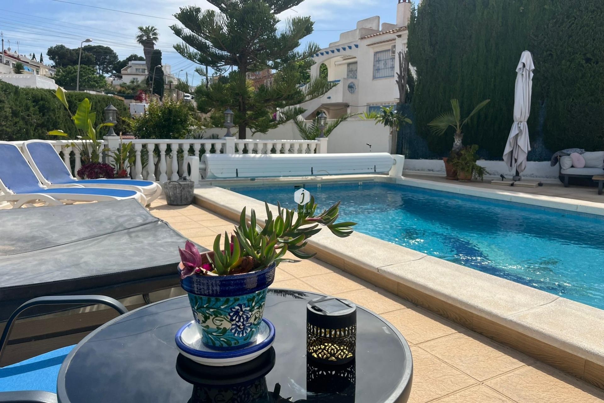 Aus zweiter Hand - Chalet -
Torrevieja - Los Balcones